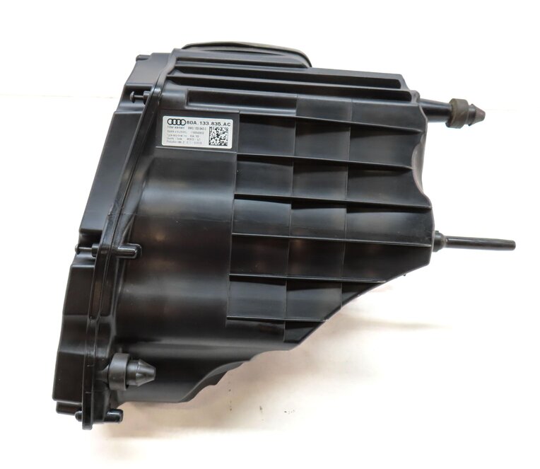 Thumbnail 5: 2018-2019 AUDI Q5 (FY 80A) ENGINE AIR INTAKE CLEANER FILTER BOX ASSEMBLY