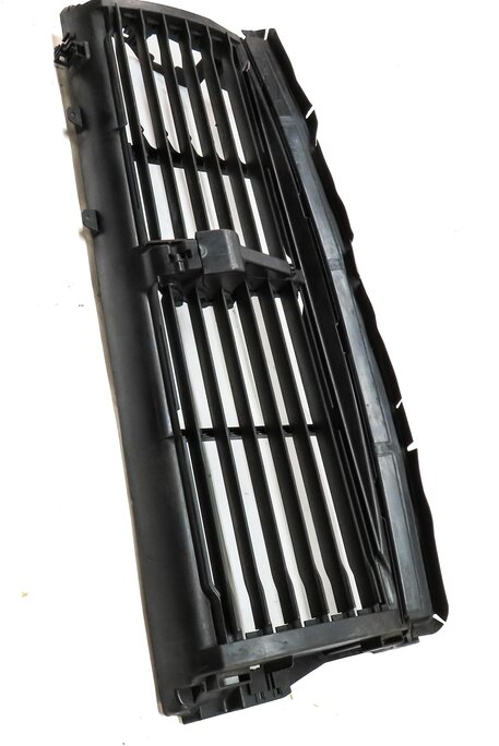 Thumbnail 4: 2018 AUDI Q5 (FY 80A) FRONT LOWER CENTER GRILLE AIR SHUTTER 80A121345AE
