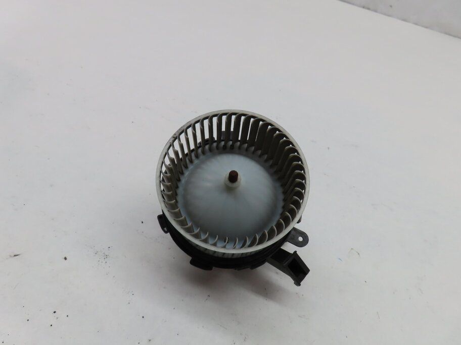 2013-2017 AUDI A4 S4 A5 S5 Q5 (B8 8K 8T 8R) FRONT HEATER A/C BLOWER FAN MOTOR