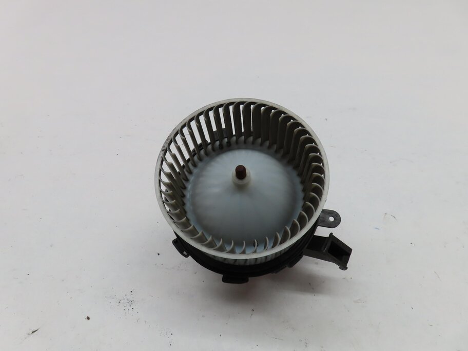 Thumbnail 2: 2013-2017 AUDI A4 S4 A5 S5 Q5 (B8 8K 8T 8R) FRONT HEATER A/C BLOWER FAN MOTOR
