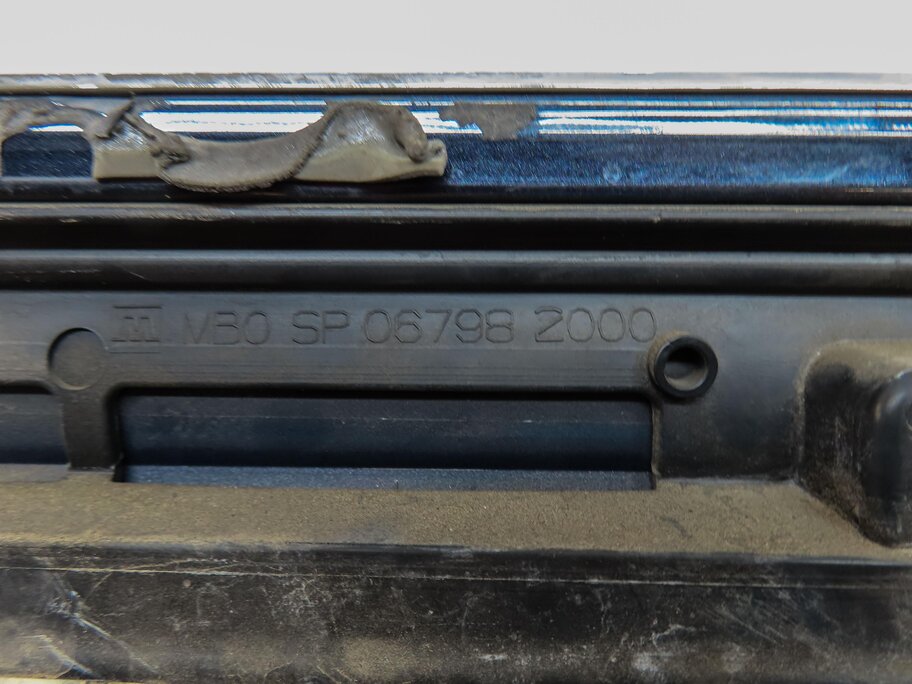 Thumbnail 11: 13-17 AUDI Q5 (B8 8R) FRONT LEFT DRIVER LOWER DOOR MOULDING TRIM PANEL (BLUE)