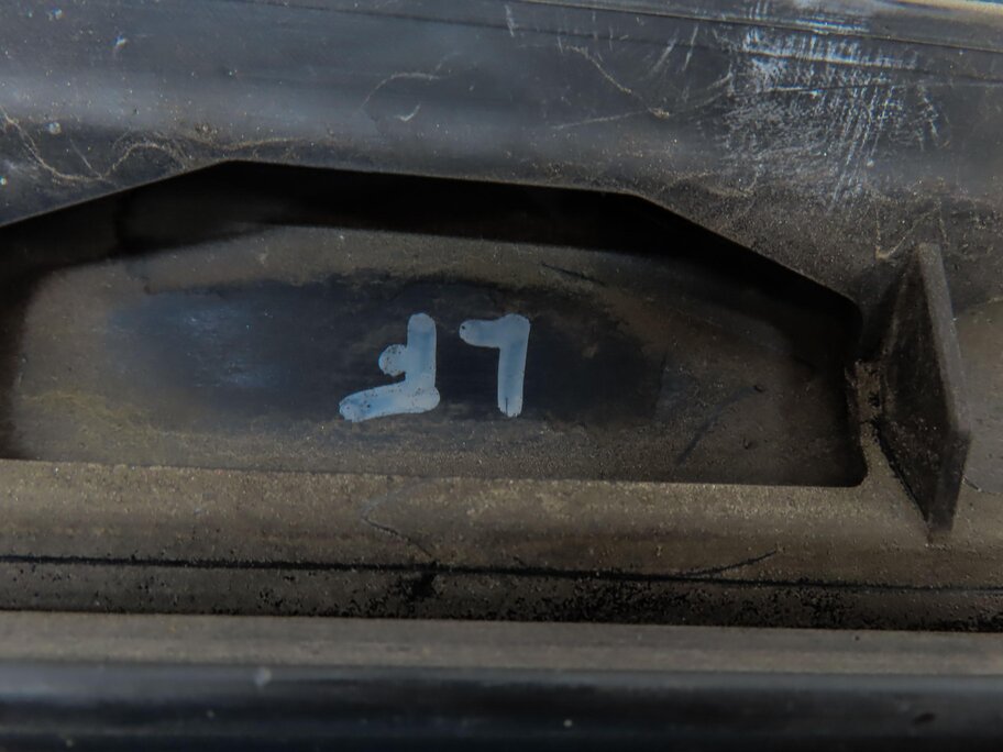 Thumbnail 12: 13-17 AUDI Q5 (B8 8R) FRONT LEFT DRIVER LOWER DOOR MOULDING TRIM PANEL (BLUE)