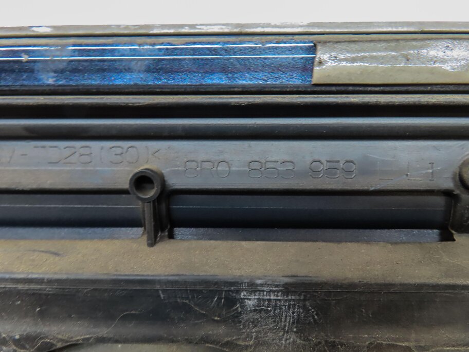 Thumbnail 9: 13-17 AUDI Q5 (B8 8R) FRONT LEFT DRIVER LOWER DOOR MOULDING TRIM PANEL (BLUE)