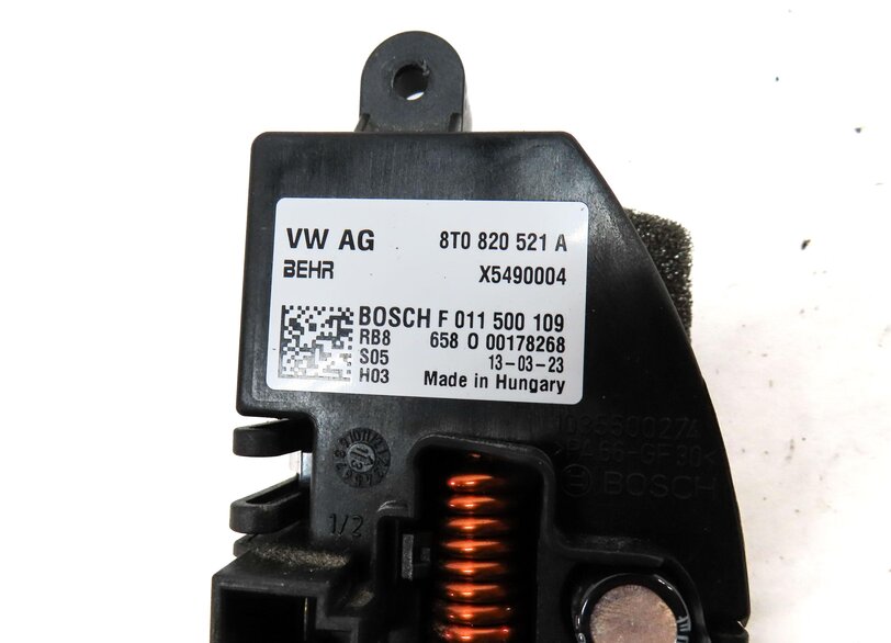 Thumbnail 4: 2013 AUDI Q5 (B8 8R) HVAC A/C HEATER BLOWER MOTOR RESISTOR 8T0820521A