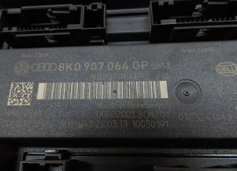 Thumbnail 4: 12-17 AUDI A4 S4 A5 S5 Q5 SQ5 (B8 8K 8T 8R) BODY COMFORT CONTROL MODULE (BCM2)