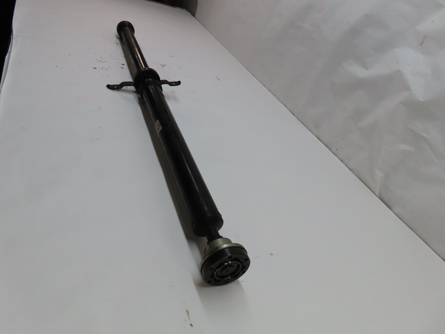 Thumbnail 4: 2013-2017 AUDI Q5 SQ5 (B8 8R) AUTO - REAR DRIVESHAFT DRIVELINE DRIVE LINE SHAFT