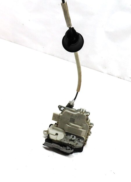 10-20 VW PORSCHE AUDI A3 A4 A8 S3 S4 Q5 MACAN PANAMERA - LEFT REAR DOOR LATCH