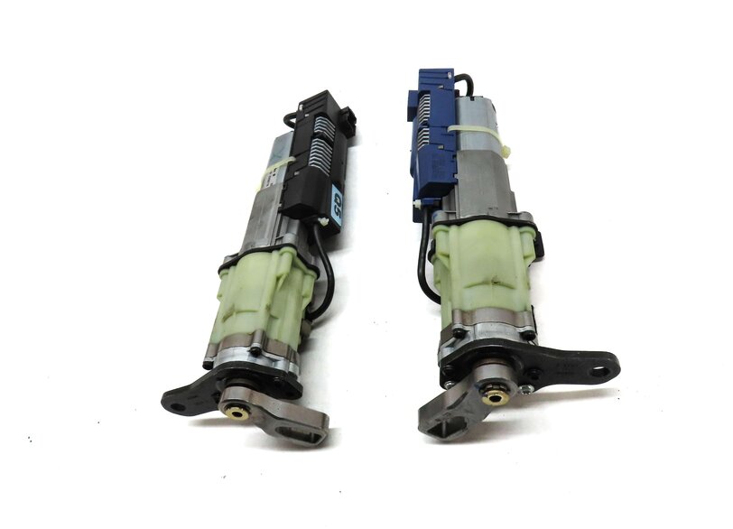 Thumbnail 2: 2013 AUDI Q5 (B8 8R) REAR LEFT & RIGHT TRUNK LIFT OPEN CLOSE ASSIST MOTOR SET 2