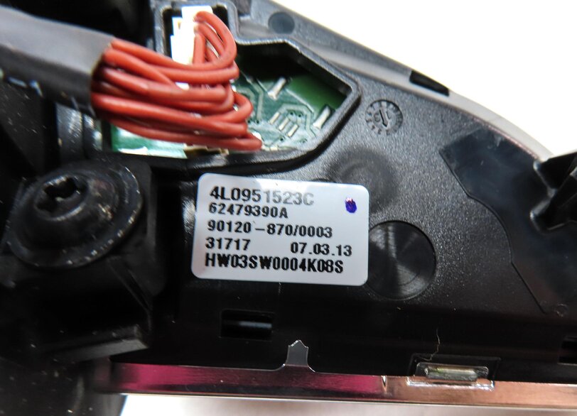 Thumbnail 11: 2013 AUDI Q5 (B8 8R) FRONT LEFT STEERING WHEEL CONTROL SWITCH BUTTON SET2 & TRIM