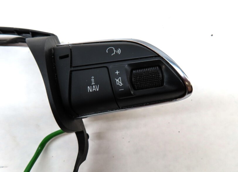 Thumbnail 6: 2013 AUDI Q5 (B8 8R) FRONT LEFT STEERING WHEEL CONTROL SWITCH BUTTON SET2 & TRIM