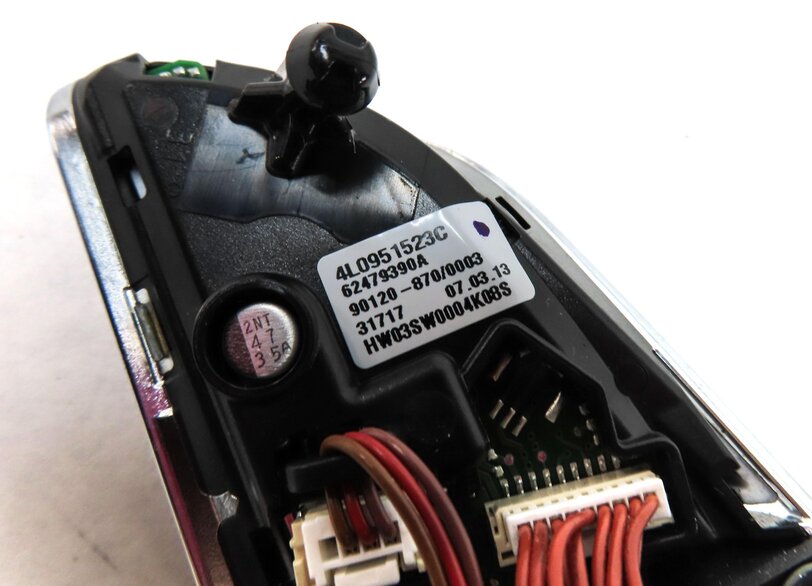 Thumbnail 8: 2013 AUDI Q5 (B8 8R) FRONT LEFT STEERING WHEEL CONTROL SWITCH BUTTON SET2 & TRIM