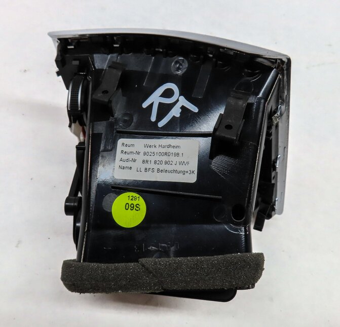 Thumbnail 6: 2013 AUDI Q5 (B8 8R) FRONT RIGHT DASH HVAC A/C HEATER AIR VENT (BLACK)