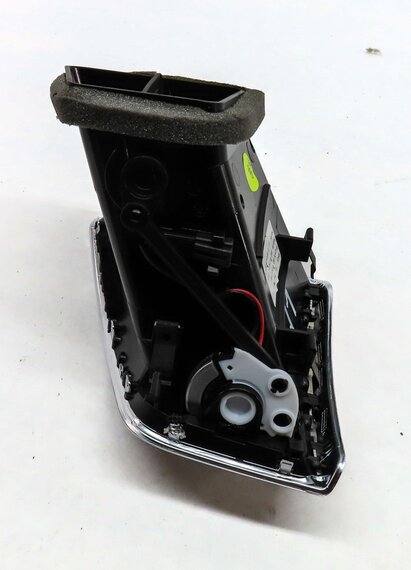 Thumbnail 5: 2013 AUDI Q5 (B8 8R) FRONT LEFT DASH HVAC A/C HEATER AIR VENT (BLACK) 8R1820901J