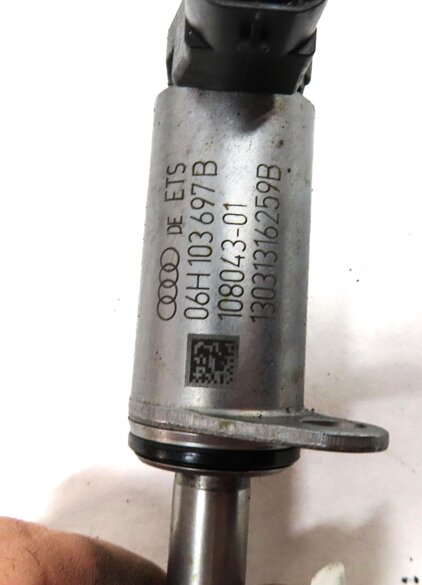 Thumbnail 5: 2013 AUDI Q5 (B8 8R) 2.0L TURBO CPMA ENGINE CAMSHAFT ADJUSTER SOLENOID SET 8