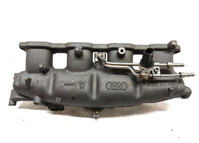 Thumbnail 4: 13-14 AUDI A4 A5 ALLROAD Q5 B8 8K 8T 2.0L TURBO ENGINE INTAKE MANIFOLD DIFFUSER