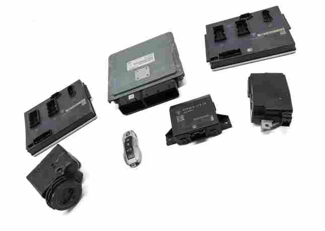 Thumbnail 3: 2011 PORSCHE PANAMERA 970 4.8L M48 NON-TURBO BODY ECM LOCK ENGINE MODULE KEY SET