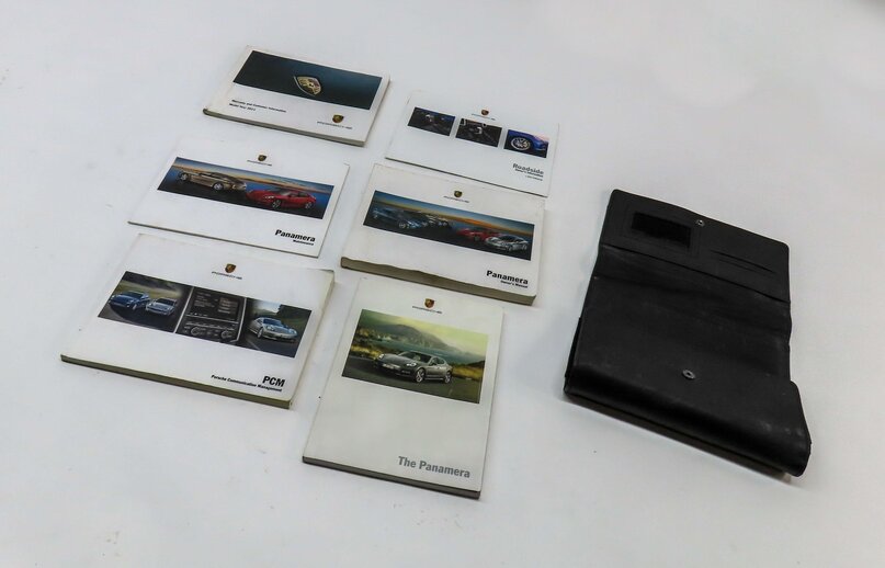 2011 PORSCHE PANAMERA (958) 4.8L OWNERS MANUAL BOOKLET SET 6 w/ CARRY CASE