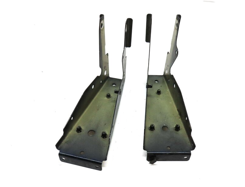 Thumbnail 2: 2011 PORSCHE PANAMERA (958) FENDER J MOUNT BRACKET SET 2 (DARK BLUE METALLIC)
