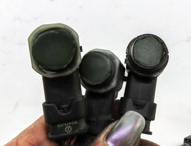 Thumbnail 4: 2011 PORSCHE PANAMERA 958 FRONT RIGHT PASSENGER PDC SENSOR SET3 (BLUE) & HARNESS