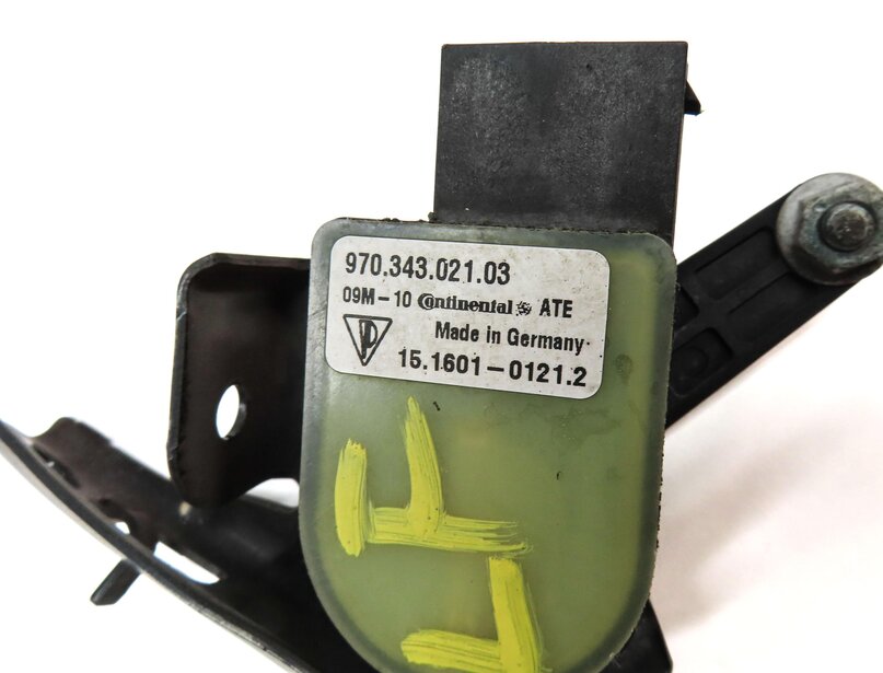 Thumbnail 6: 2011 PORSCHE PANAMERA (958) FRONT LEFT DRIVER SUSPENSION HEIGHT LEVEL SENSOR