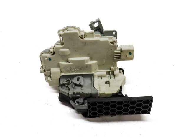 Thumbnail 2: 2010-2019 AUDI / PORSCHE A4 S4 A5 S5 A6 Q3 Q5 Q7 TT 911 - RIGHT FRONT DOOR LATCH