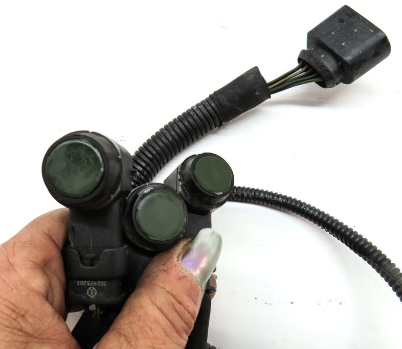 Thumbnail 4: 2011 PORSCHE PANAMERA (958) FRONT LEFT DRIVER PDC SENSOR SET 3 (BLUE) & HARNESS