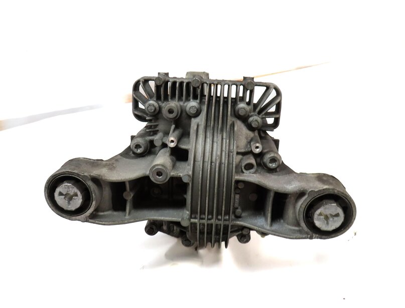 Thumbnail 7: 2010-2016 PORSCHE PANAMERA (970 G1) 3.0L / 4.8L - REAR DIFFERENTIAL GEAR CARRIER