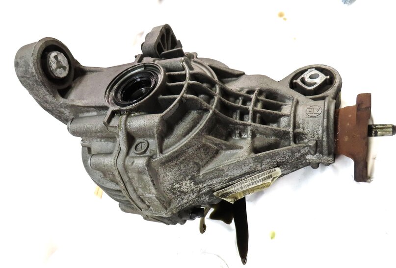 Thumbnail 8: 2010-2016 PORSCHE PANAMERA (970 G1) 3.0L / 4.8L - REAR DIFFERENTIAL GEAR CARRIER