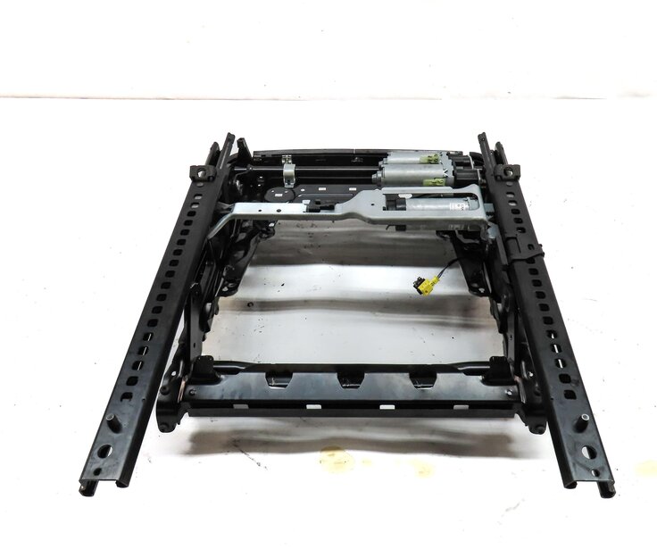 Thumbnail 6: 2010-2016 PORSCHE PANAMERA (970 G1) RIGHT PASSENGER MEMORY SEAT TRACK w/ MOTORS