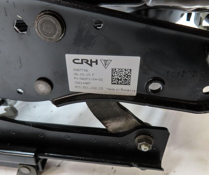 Thumbnail 7: 2010-2016 PORSCHE PANAMERA (970 G1) RIGHT PASSENGER MEMORY SEAT TRACK w/ MOTORS