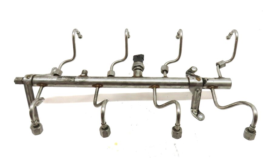 Thumbnail 5: 2011 PORSCHE PANAMERA (958) 4.8L M48 NON-TURBO ENGINE FUEL RAIL w/ LINES