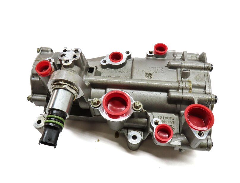 Thumbnail 4: 2011 PORSCHE PANAMERA (958) 4.8L M48 NON-TURBO ENGINE OIL PUMP 9481070132003