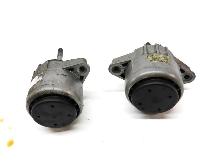 Thumbnail 2: 2011 PORSCHE PANAMERA (958) 4.8L M48 NON-TURBO LEFT & RIGHT ENGINE MOUNT SET 2