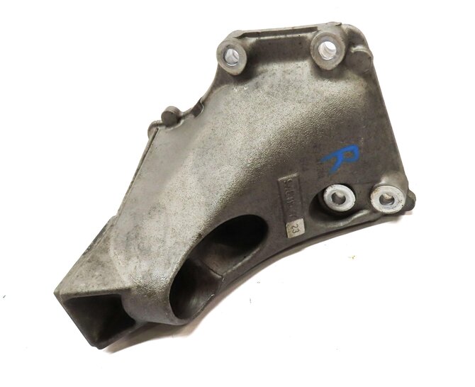Thumbnail 3: 2011 PORSCHE PANAMERA (958) 4.8L M48 NON-TURBO RIGHT ENGINE MOUNT BRACKET