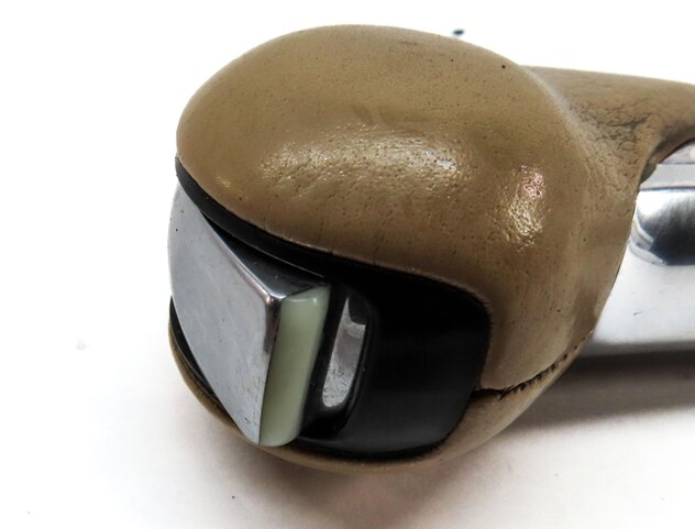 Thumbnail 7: 2011 PORSCHE PANAMERA (958) AUTOMATIC AUTO SHIFTER SHIFT KNOB (BEIGE)
