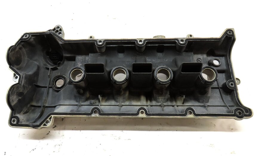 Thumbnail 5: 2010-2018 PORSCHE CAYENNE PANAMERA (958 970 G1) 4.8L V8 ENGINE RIGHT VALVE COVER