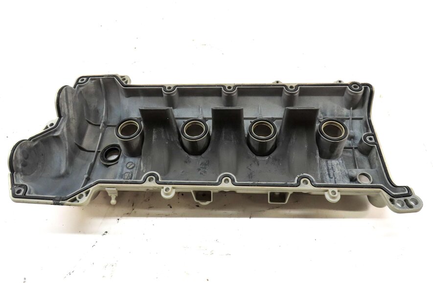 Thumbnail 6: 2010-2018 PORSCHE CAYENNE PANAMERA (958 970 G1) 4.8L V8 ENGINE LEFT VALVE COVER