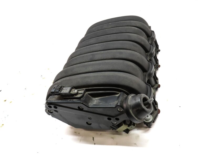 Thumbnail 2: 2010-2013 PORSCHE PANAMERA (970 G1) 4.8L M48.20 NON-TURBO ENGINE INTAKE MANIFOLD