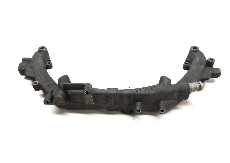 Thumbnail 5: 2011 PORSCHE PANAMERA (958) 4.8L M48 NON-TURBO ENGINE COOLANT CROSSOVER PIPE