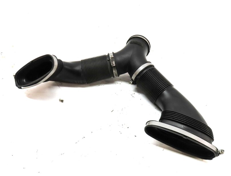 2011 PORSCHE PANAMERA (958) 4.8L M48 NON-TURBO ENGINE AIR INTAKE PIPE HOSE