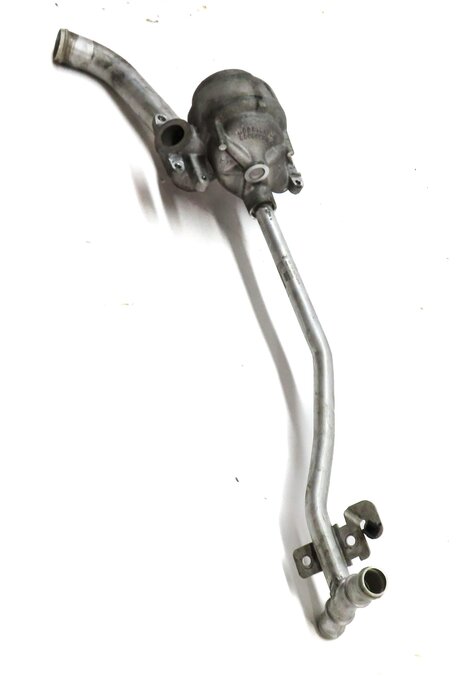 Thumbnail 4: 2011 PORSCHE PANAMERA (958) 4.8L M48 NON-TURBO ENGINE THERMOSTAT HOUSING