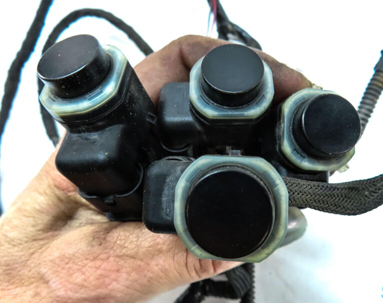 Thumbnail 6: 2014 LAND ROVER LR4 REAR PARK ASSIST PDC SENSOR SET4 (BLACK) w/ WIRE HARNESS