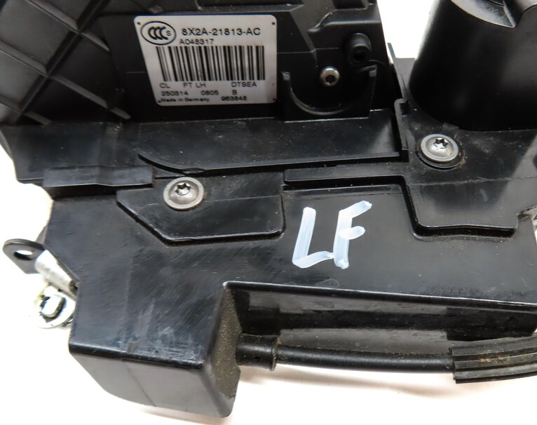 Thumbnail 6: 2010-2019 EVOQUE LR4 / RANGE ROVER SPORT (L320) LEFT FRONT PASSIVE DOOR LATCH