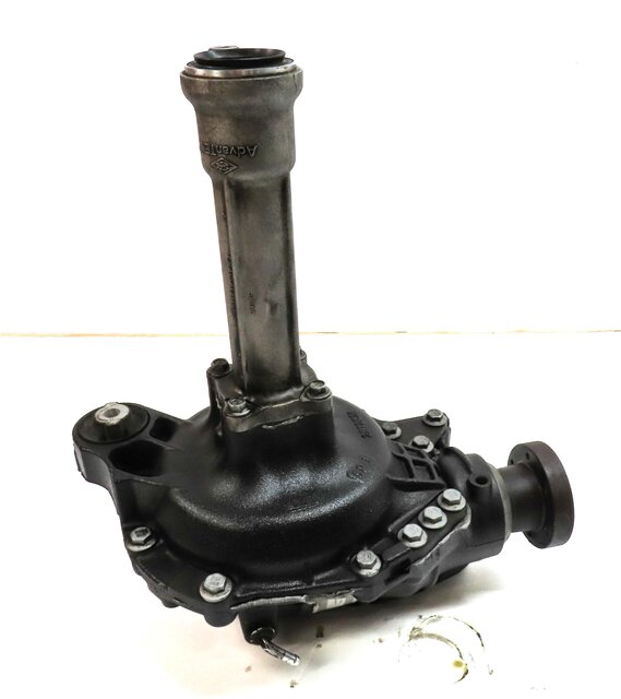 Thumbnail 3: 2014-2016 LAND ROVER LR4 - 3.0L SC FRONT DIFFERENTIAL GEAR CARRIER (3.70 RATIO)