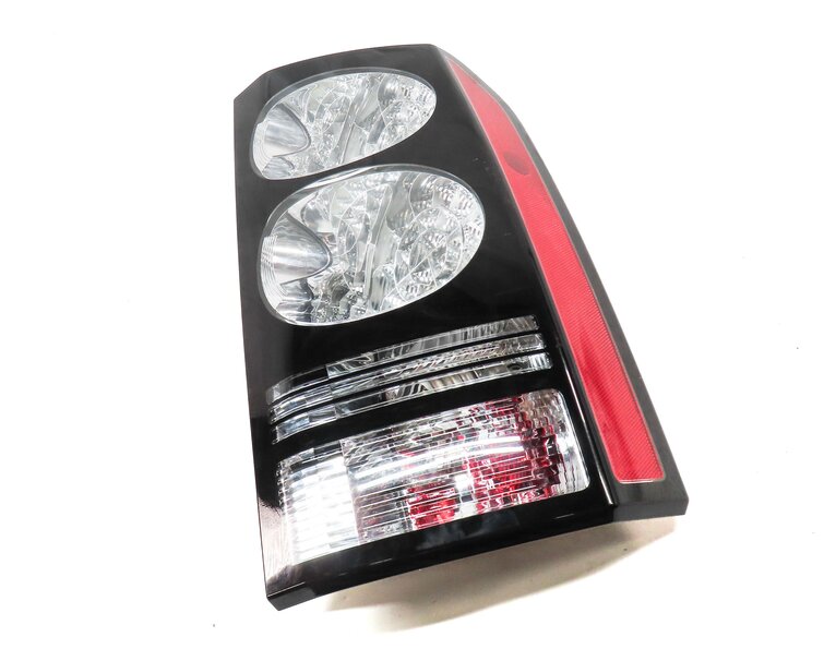 Thumbnail 4: 2014-2016 LAND ROVER LR4 - RIGHT PASSENGER REAR TAILLIGHT BRAKE LIGHT STOP LAMP