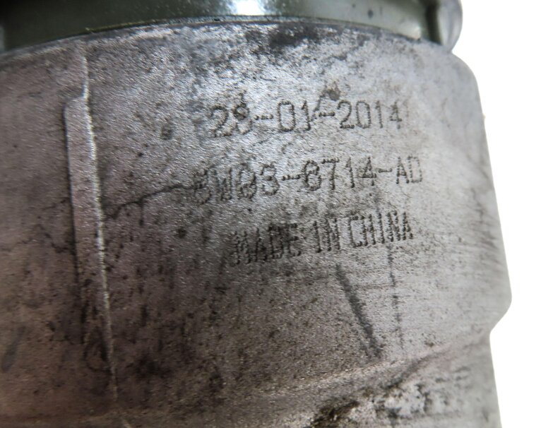 Thumbnail 7: 2014 LAND ROVER LR4 3.0L SUPERCHARGED ENGINE OIL FILTER HOUSING w/ SCREW CAP