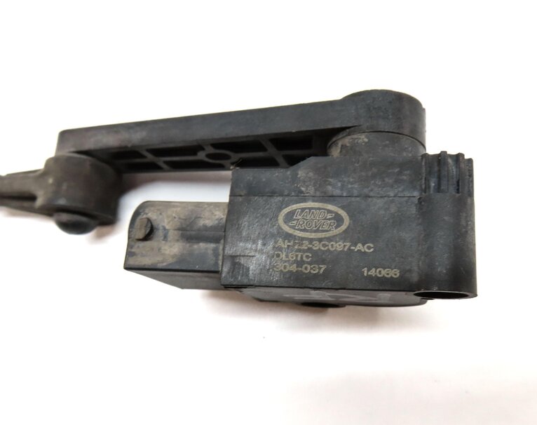 Thumbnail 6: 2014 LAND ROVER LR4 FRONT RIGHT PASSENGER SUSPENSION HEIGHT LEVEL SENSOR