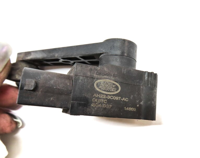 Thumbnail 6: 2014 LAND ROVER LR4 FRONT LEFT DRIVER SUSPENSION HEIGHT LEVEL SENSOR AH223C097AC