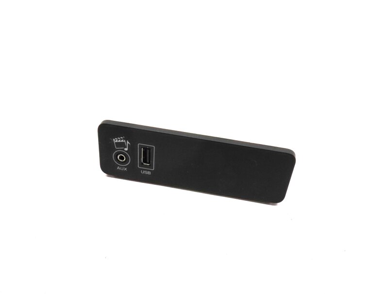 2014 LAND ROVER LR4 AUXILIARY AUX USB PLUG INPUT JACK PANEL CHARGE PANEL