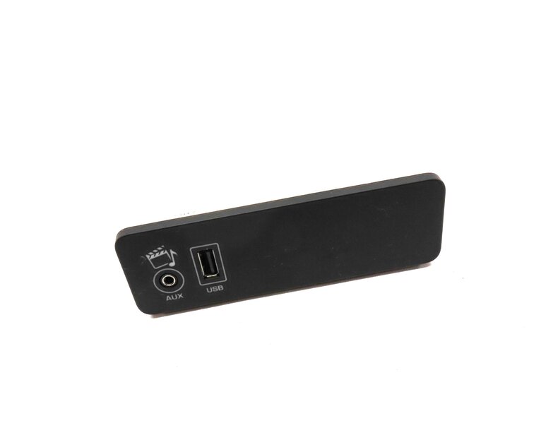 Thumbnail 3: 2014 LAND ROVER LR4 AUXILIARY AUX USB PLUG INPUT JACK PANEL CHARGE PANEL